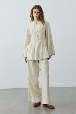 Bağcık Detaylı Üst Ekru