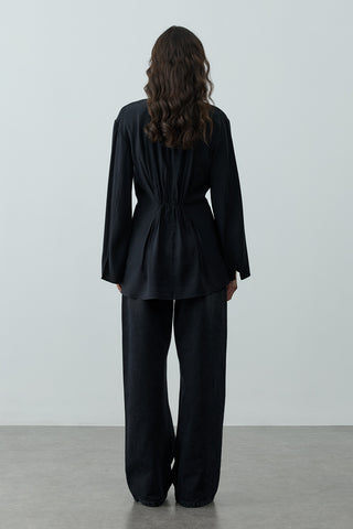 Bağcık Detaylı Üst Siyah