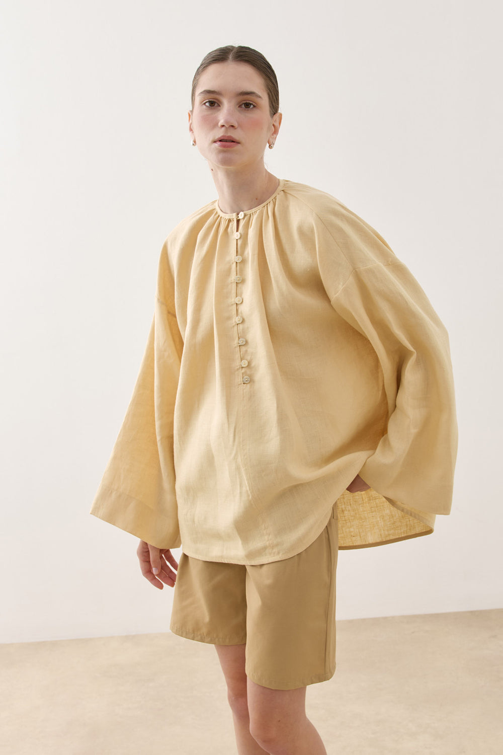 Bisiklet Yakalı Keten Gömlek Sarı