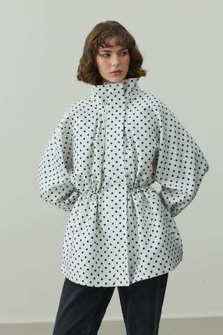 Büzgü Detaylı Puantiye Ceket Ekru