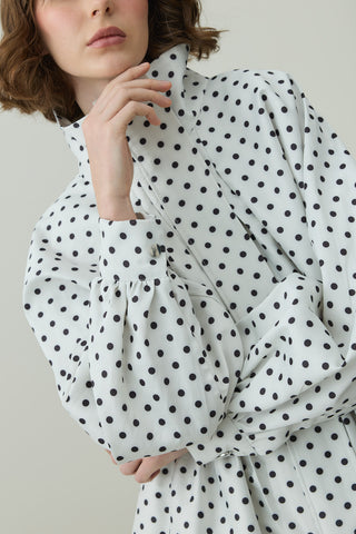 Büzgü Detaylı Puantiye Ceket Ekru