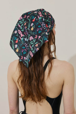 Çiçek Desen Bandana Siyah