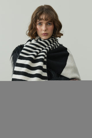 Çok Çizgili Tiftik Atkı Siyah