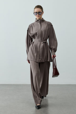 Dik Yaka Büzgülü Takım Vizon