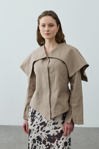 Geniş Yakalı Ceket Bej