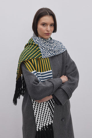 Geometri Desenli Örme Uzun Atkı Desenli