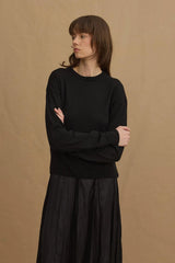 Thin Viscone Basic Sweater Black