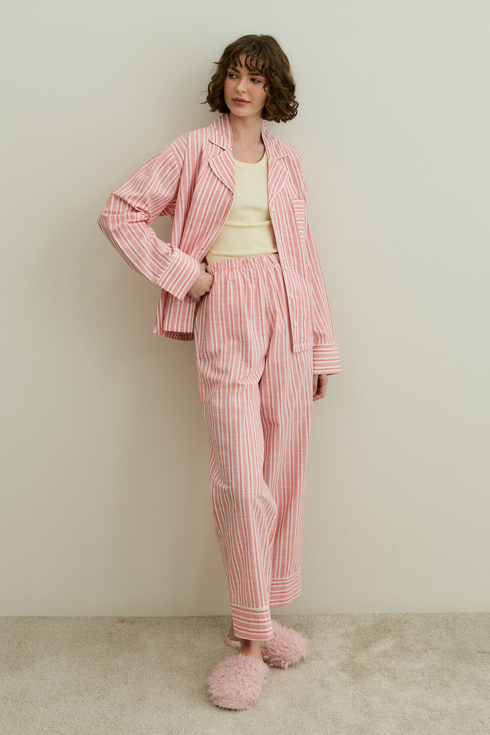 Kalın Çizgili Gömlekli Pijama Takımı Pembe