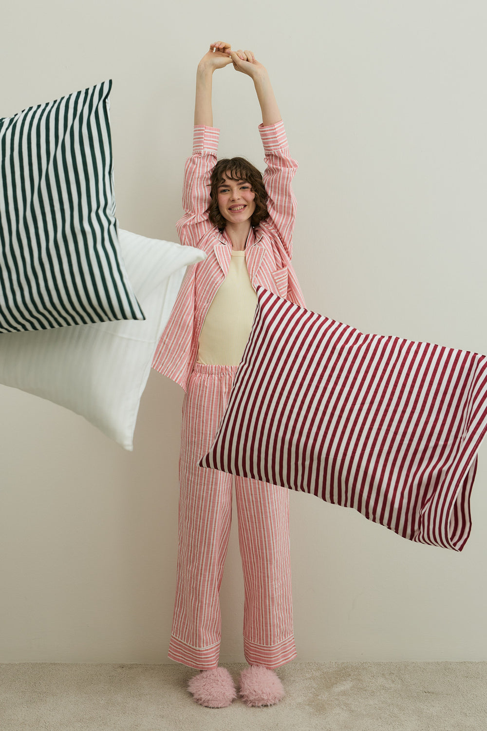 Kalın Çizgili Gömlekli Pijama Takımı Pembe
