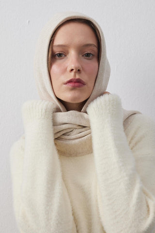 Kapüşonlu Atkı Taş - Fahhar Design