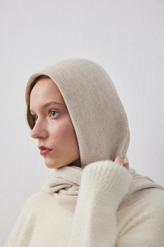 Kapüşonlu Atkı Taş - Fahhar Design