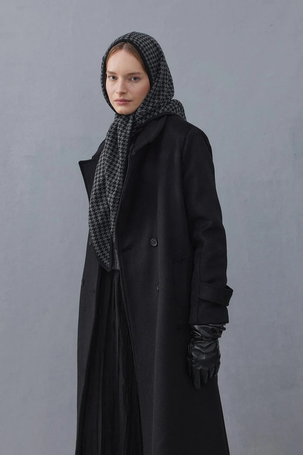 Houndstooth Hooded Scarf Black