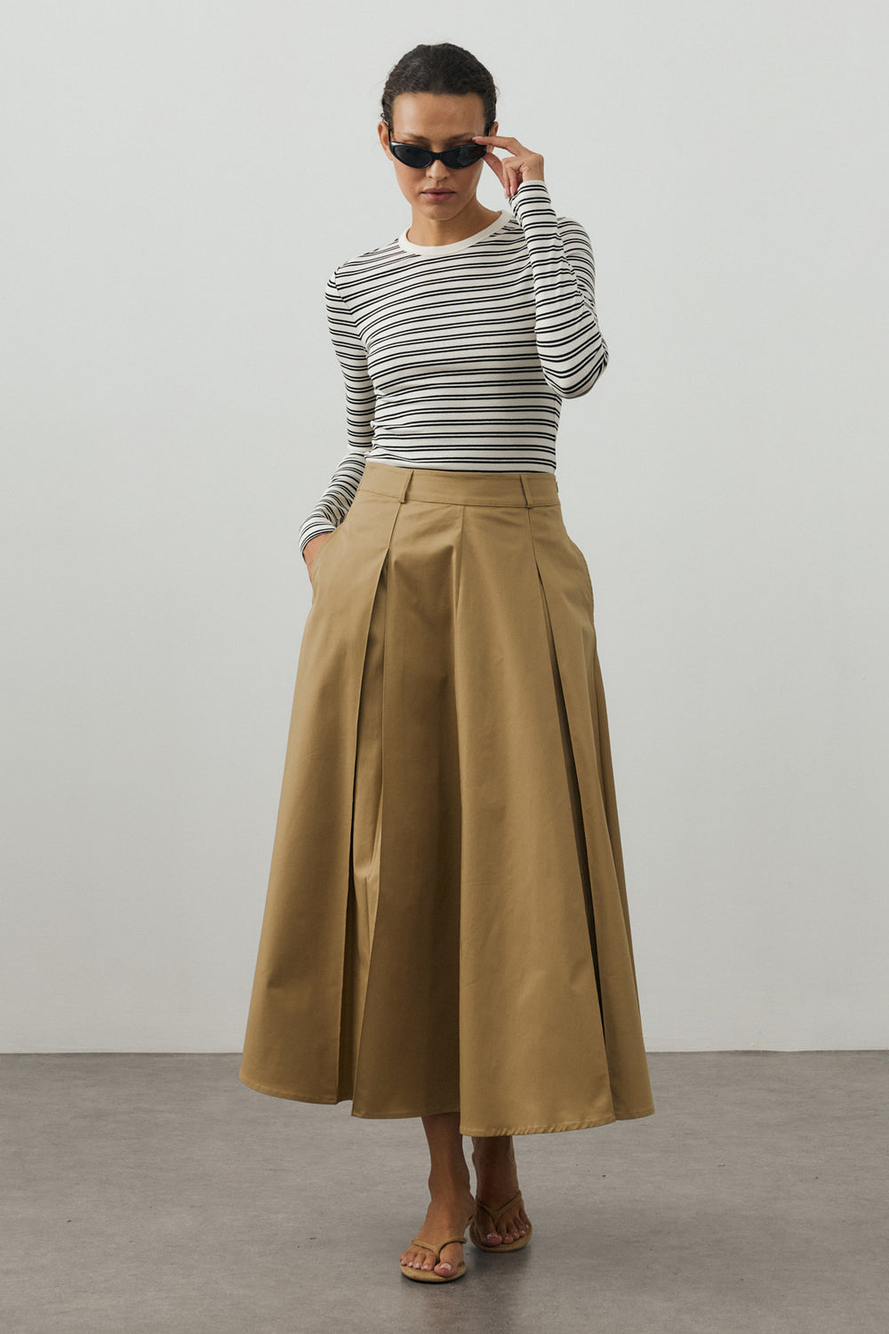 Pile Detaylı Maxi Etek Camel