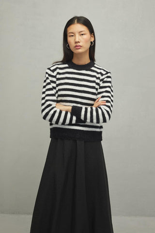 Soft Çizgili Crop Kazak Siyah - Fahhar Design