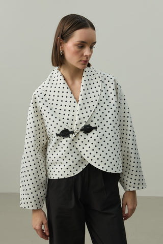 Toka Detaylı Puantiye Ceket Ekru