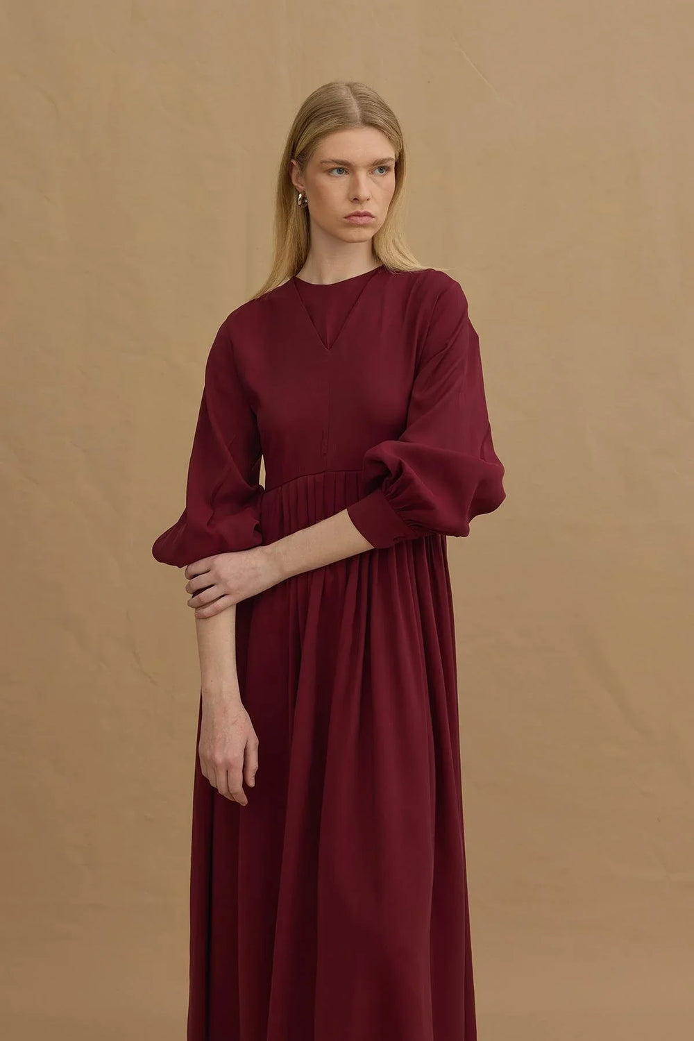 V-Neck Pleated Tencel Dress Burgundy