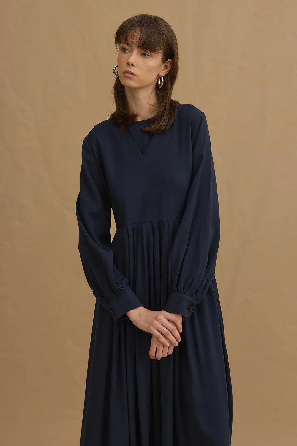 V-Neck Pleated Tencel Dress Navy Blue