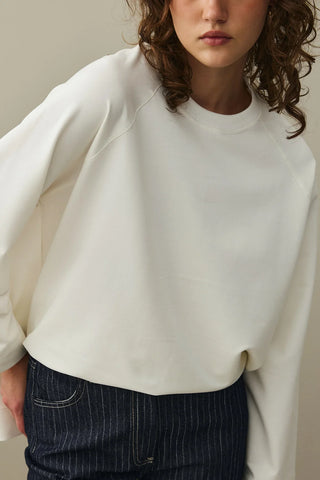 Yırtmaç Detaylı Basic Sweatshirt Ekru