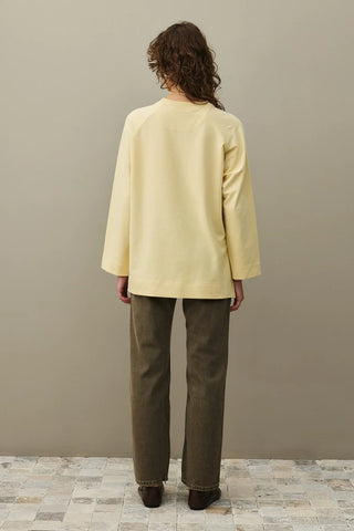 Yırtmaç Detaylı Basic Sweatshirt Sarı