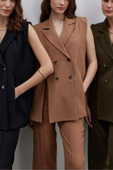 Yırtmaç Detaylı Kadın Yelek Camel