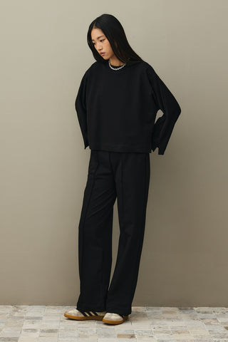 Short Sweatshirt with Slit Detail in Black