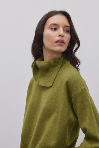 Yırtmaç Yakalı Triko Kazak Yeşil - Fahhar Design