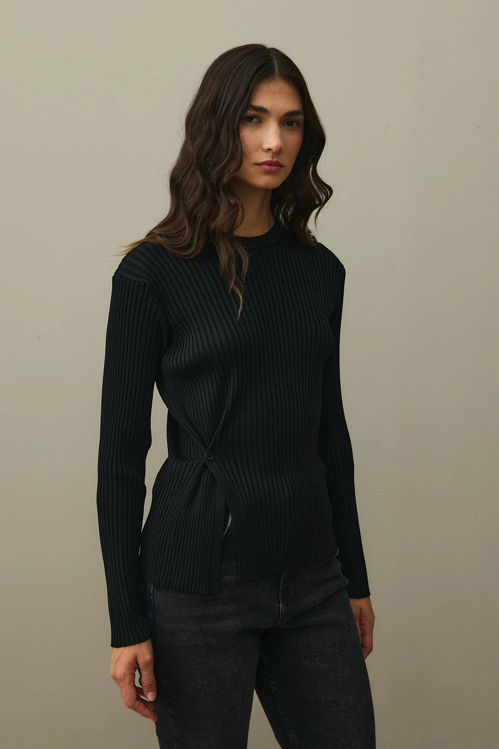 Basic Slit Sweater Black